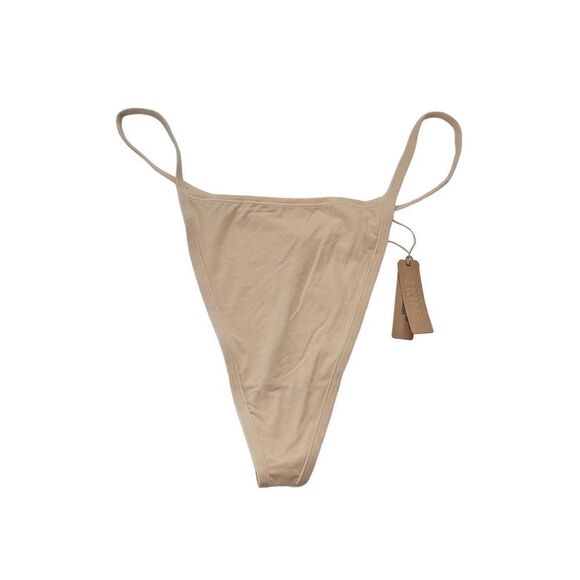 SKIMS Other - Skims string thong panty Nwt